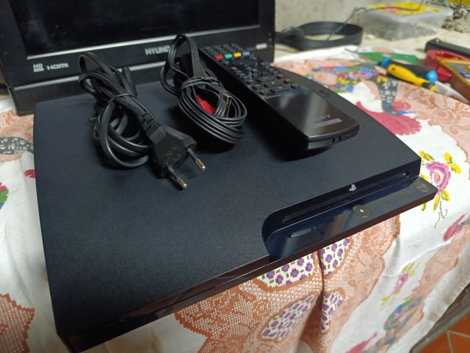 Ps3 cech 2004 B, para peças a funcionar.