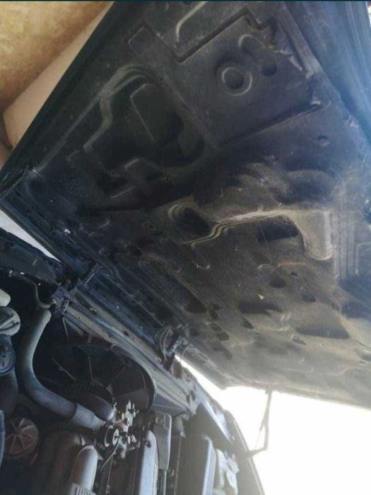 BMW E32 735i 211Cv _ Para Peças