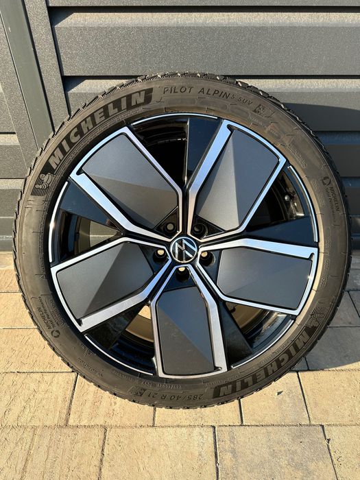 Диски VW Touareg R21 Leeds