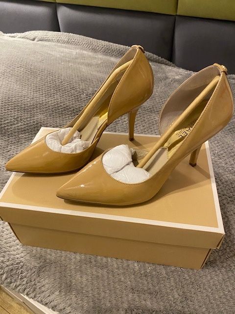 MICHAEL KORS - szpilki w kolorze nude rozmiar 7