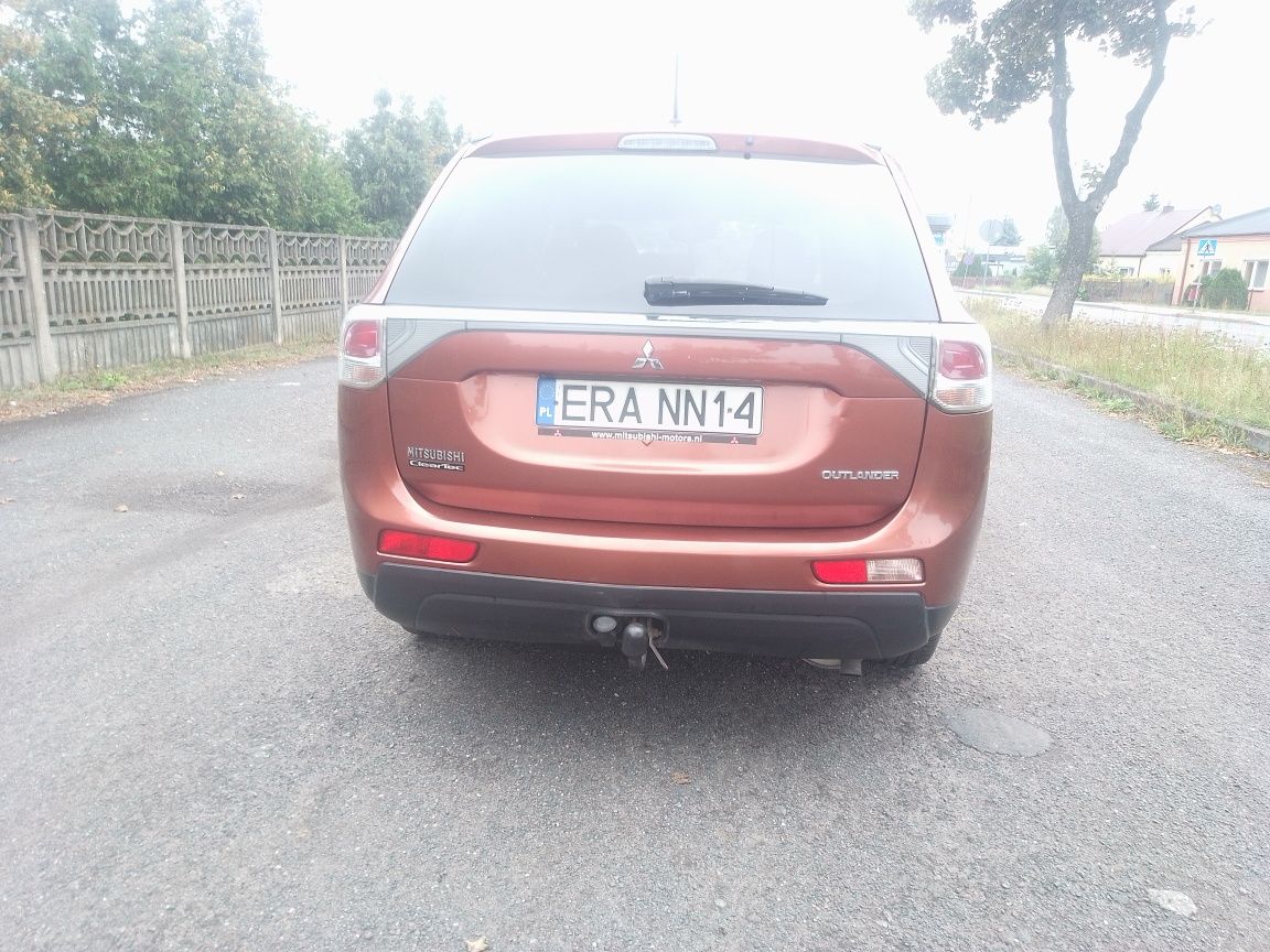 Mitsubishi Outlander 2012r. 2.0 Ben.+ Gaz