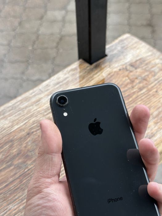 Apple iPhone XR 64GB Black