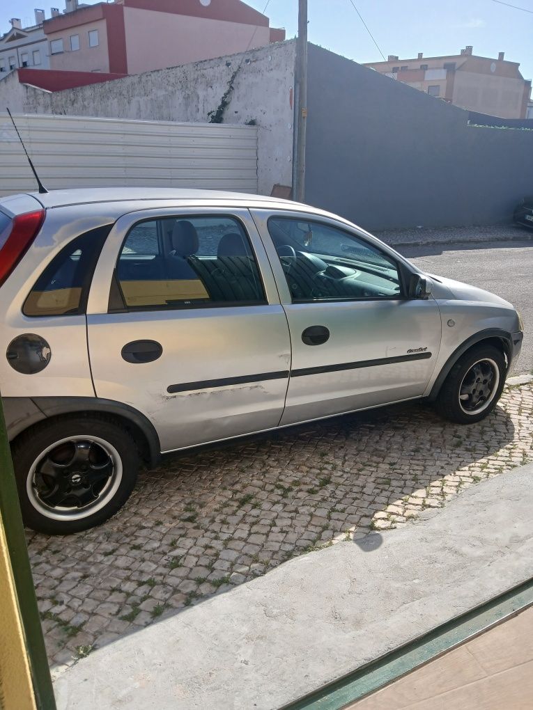 opel corsa c 1.0 do ano 2001