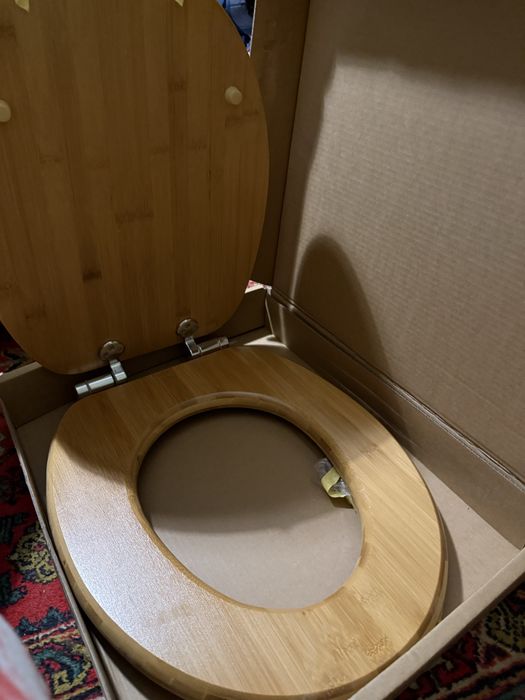 Сидіння для унітазу деревяне