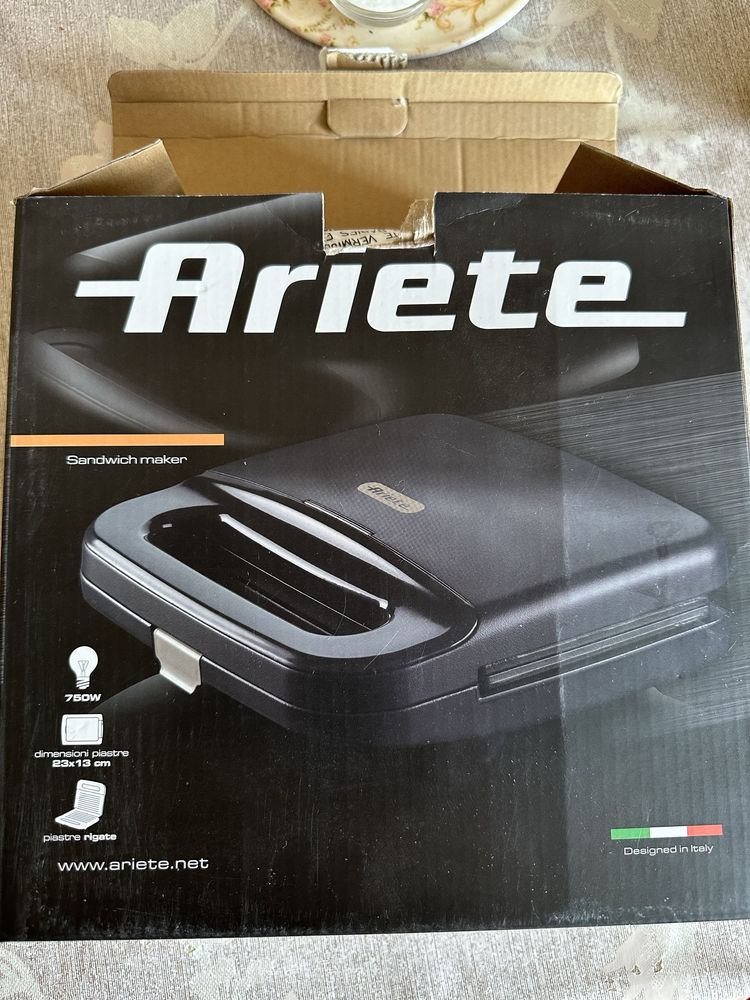 Бутербродниця Ariete нова