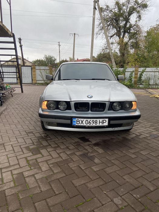 Продам бмв є34 520і