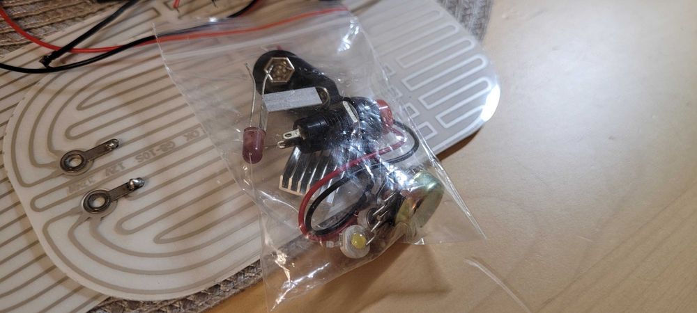 Elektronika - zestaw różnych rzeczy