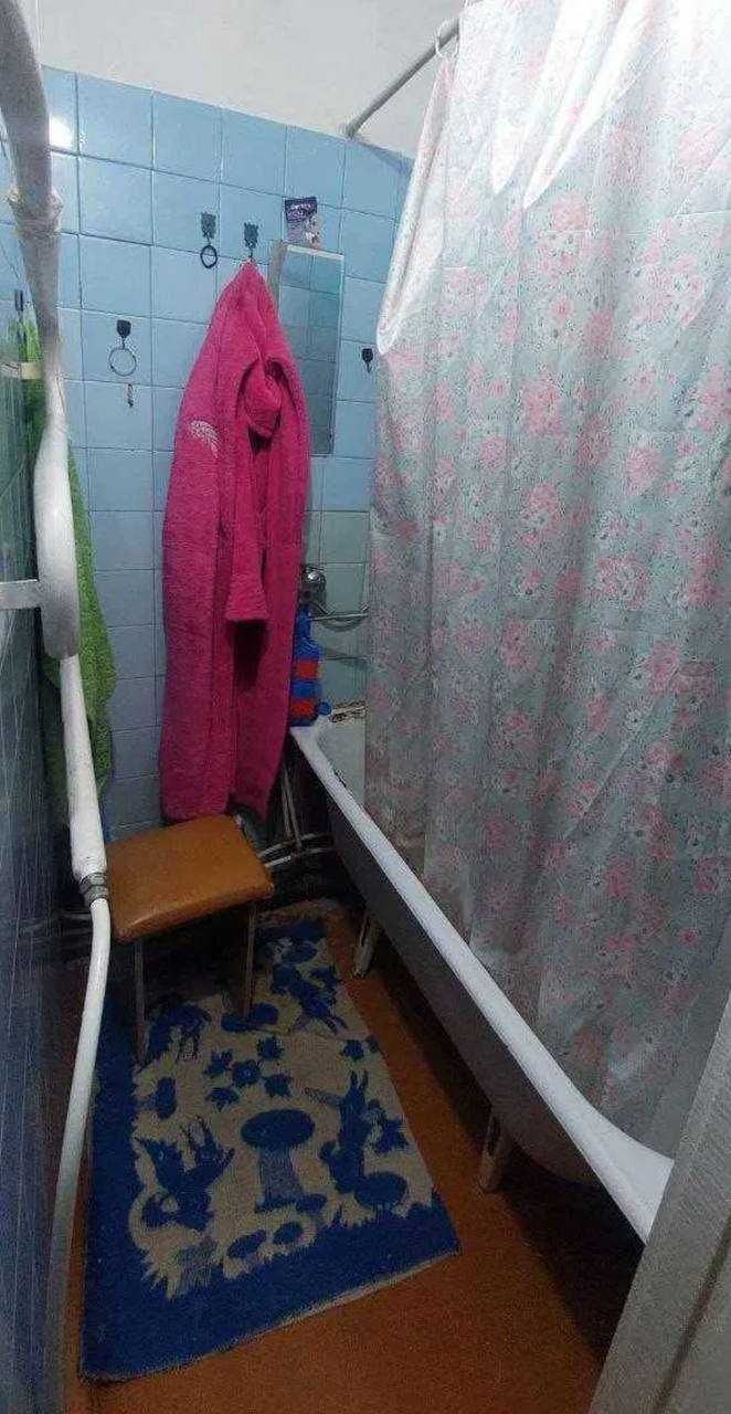 Продаж 3-к., Бажана 9Б , Дарницький р-н.