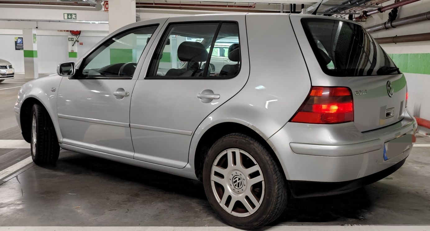 RESERVADO || VW GOLF 1.4i "25 Anos" | Ar Condicionado