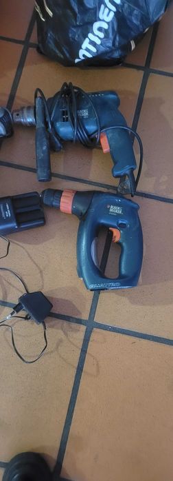 Vendo maquina de furar e de aparafusar usadas