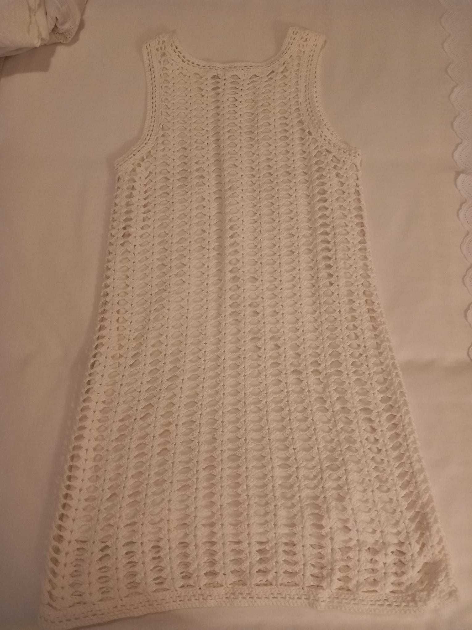 Vestido branco crochet forrado tamanho L - Mango