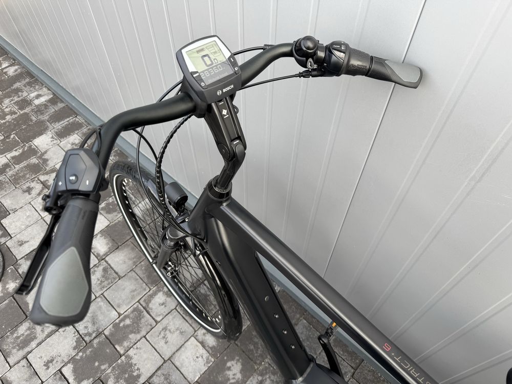 Rower elektryczny Trek District+ 6
