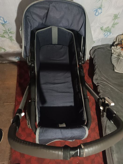 Продам дитячу зимову коляску