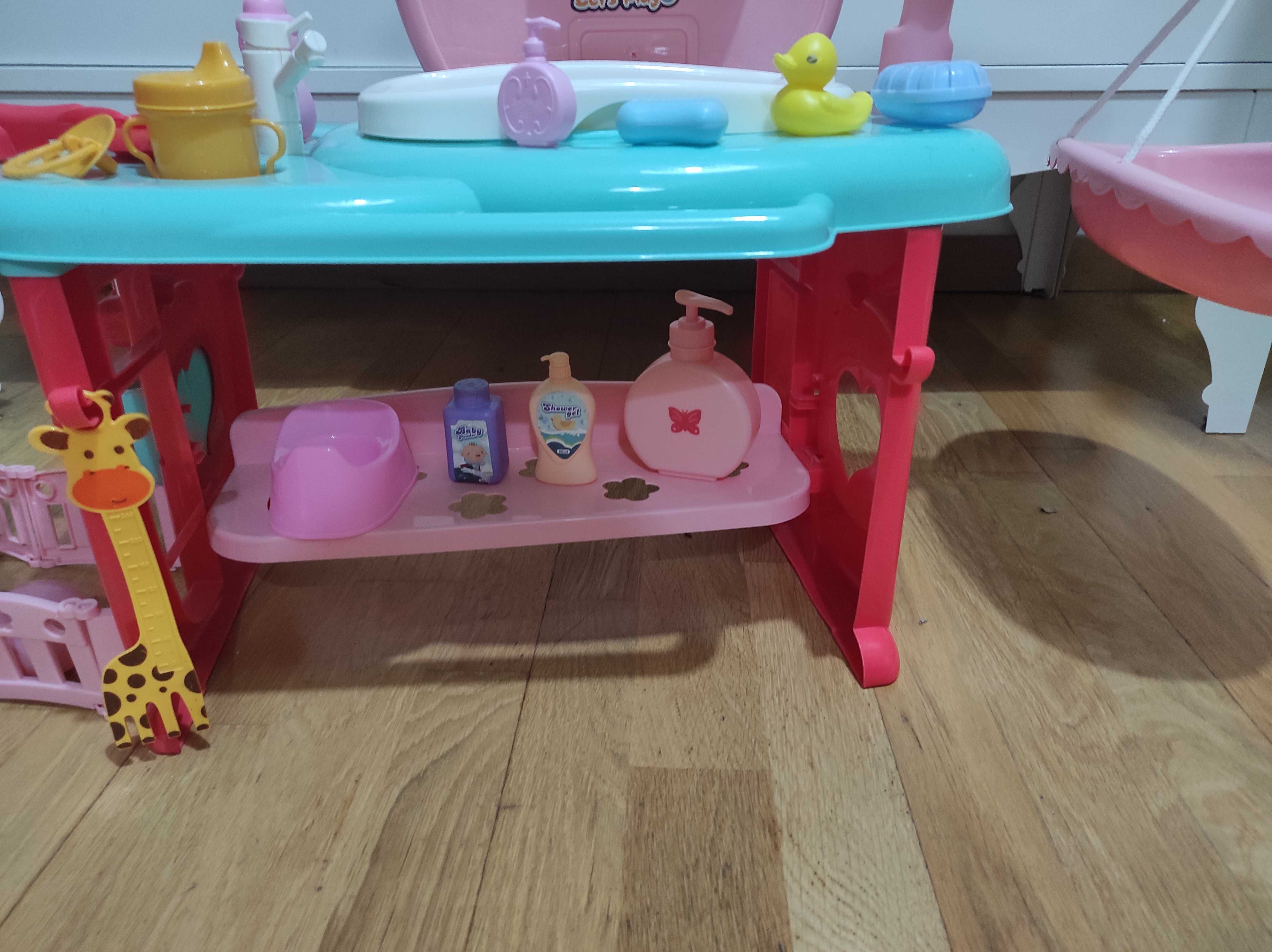 Espaço para bonecas bebés