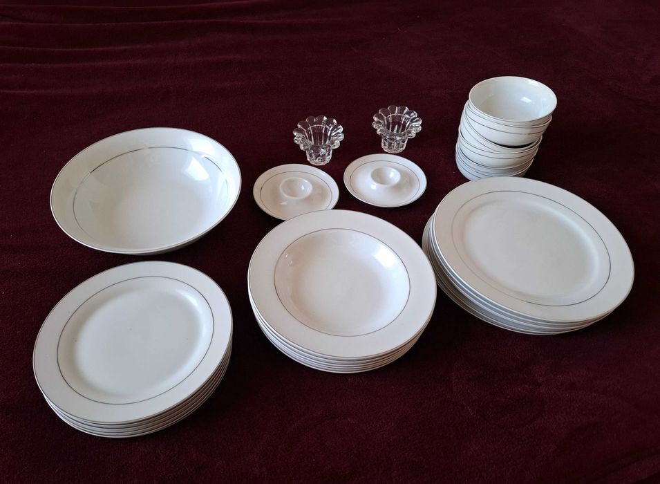 Zestaw obiadowy, kawowy i herbaciany, włoska porcelana, dla 6 osób