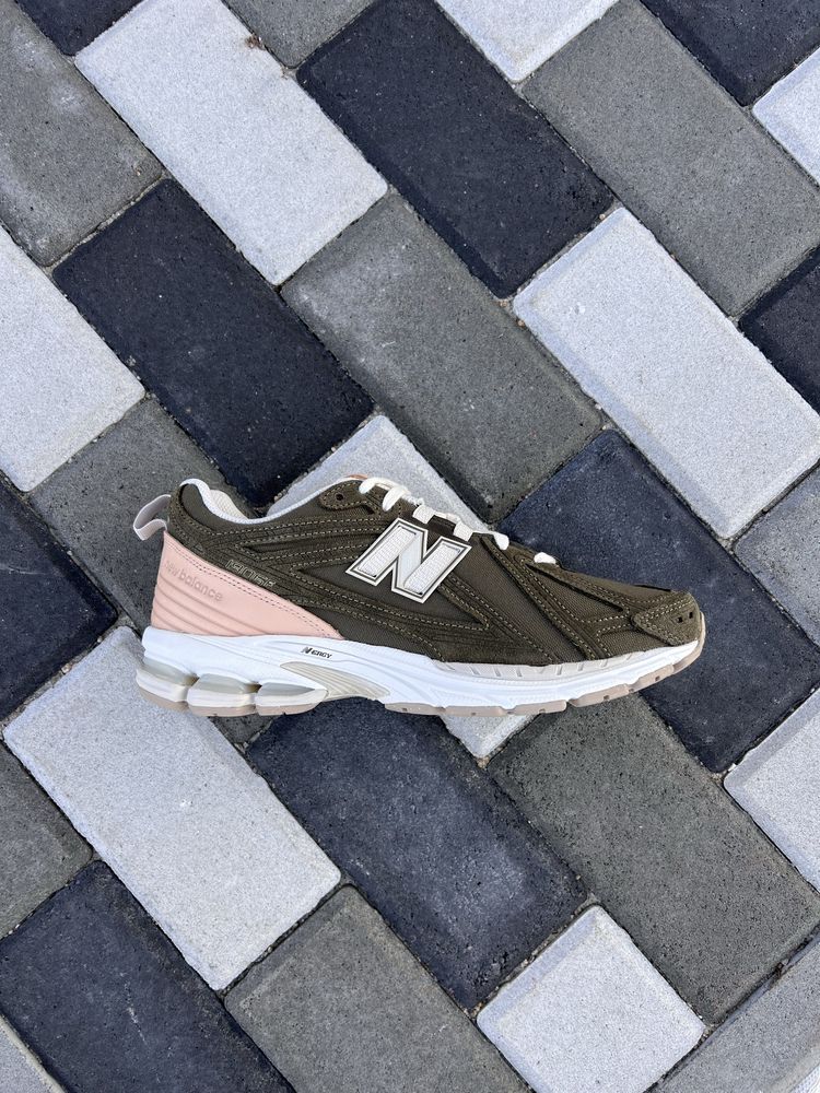 Чоловічі кросівки НБ New Balance 1906R M1906FC оригінал