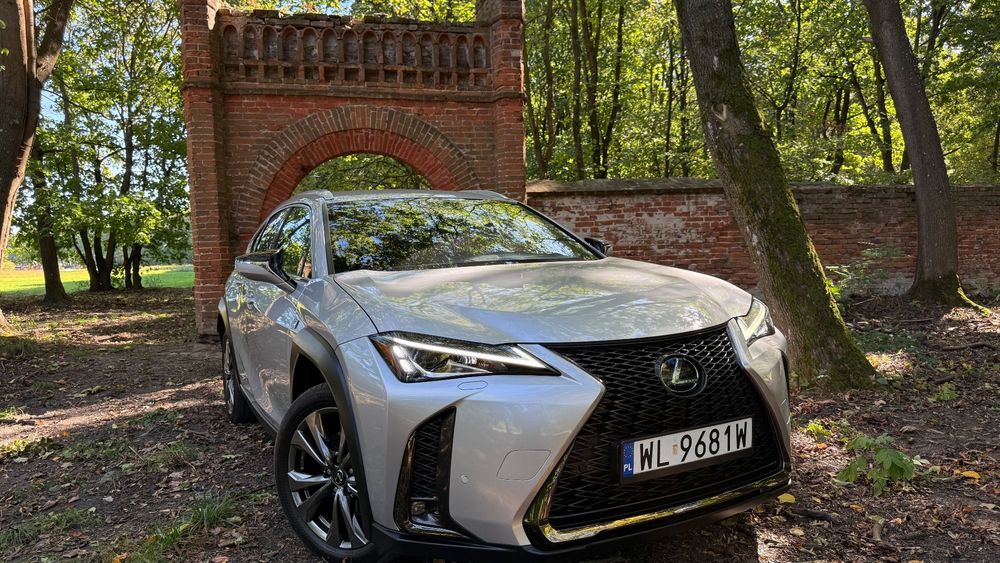 Lexus UX Śliczny Lexus ux 250h F-sport  bardzo bogata wersja