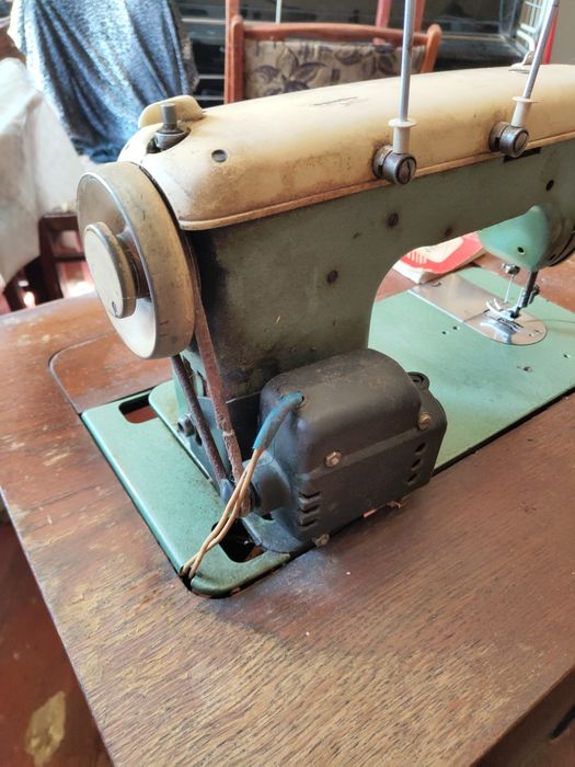 Швейна машинка Köhler Zick-Zack Automatik Німеччина Kohler келлер