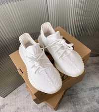 Кроссовки Yeezy белые Изи