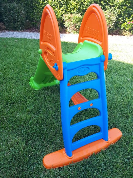 Escorrega Infantil Feber Slide 10 com Água – Com Caixa Original