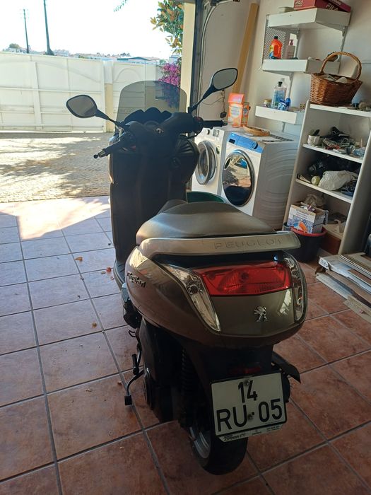 Venda mota peugeot