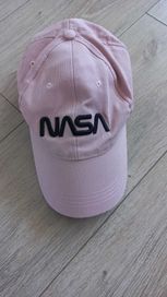 Czapka z daszkiem dzokejka NASA pudrowy róż