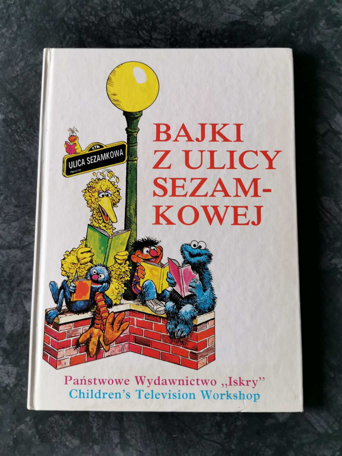 Książka bajki z ulicy sezamkowej 1991