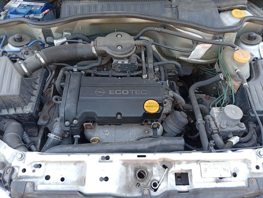 Ładny Opel Corsa 1,2i Klimatyzacja 2004 Rok Polif BDB stan