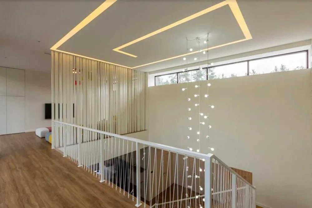 Стильний будинок 700м2 в с. Рудики, Козин Конча-Заспа