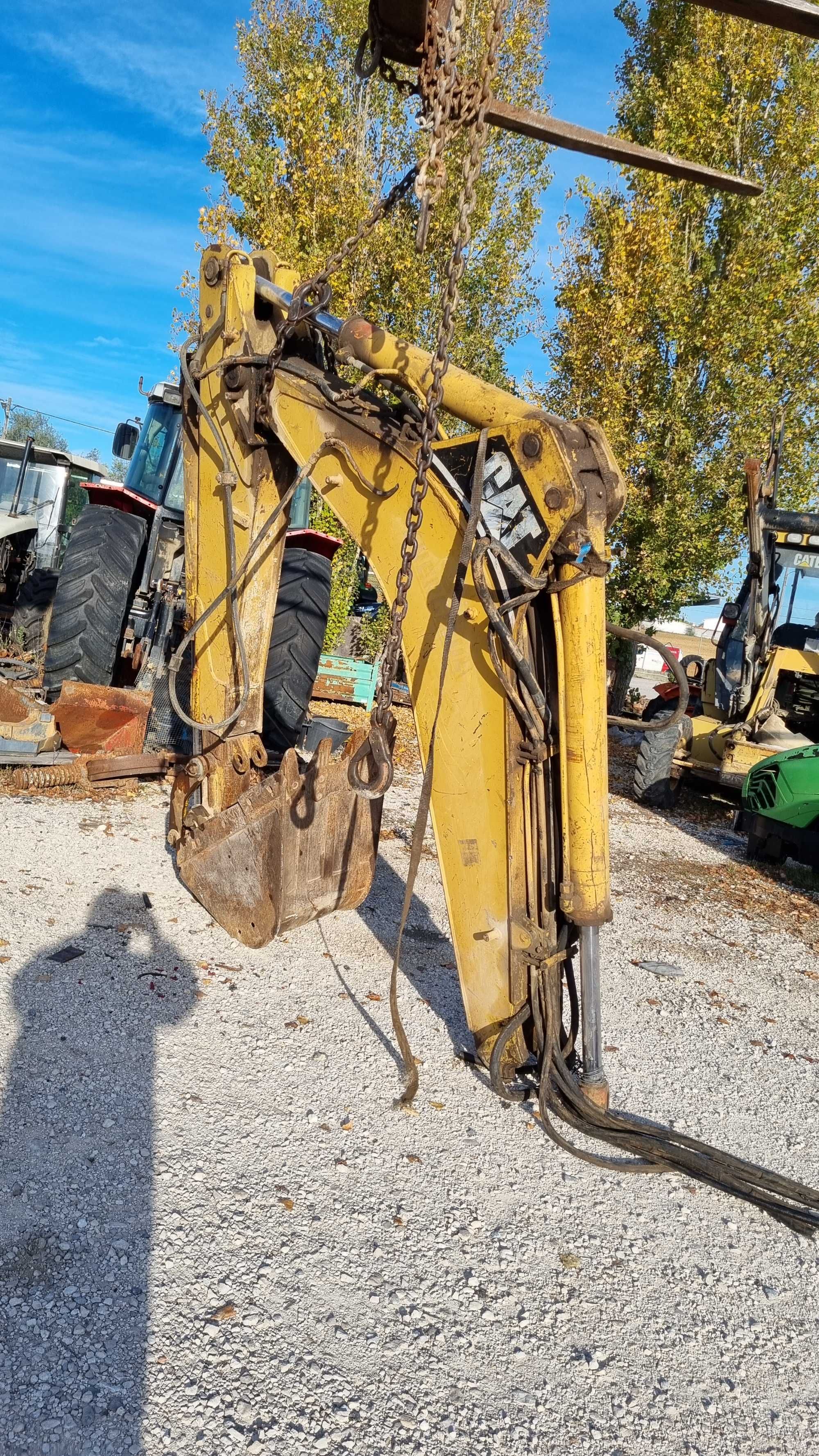 Peças Retroescavadora Fermec,Komatsu, Case,Volvo,Itachi