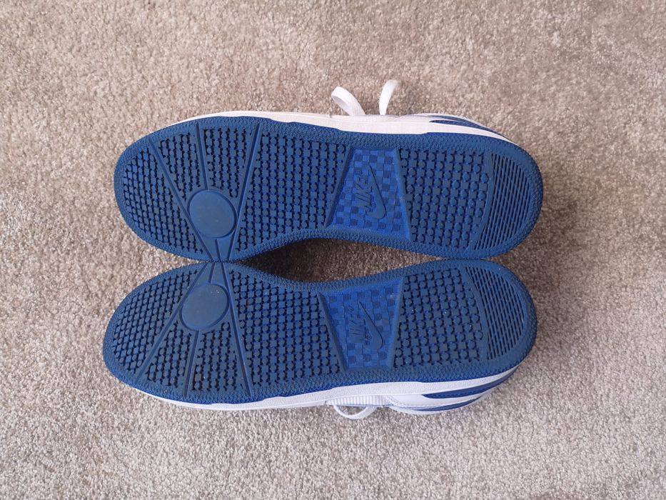 Ténis Nike novos sem etiqueta