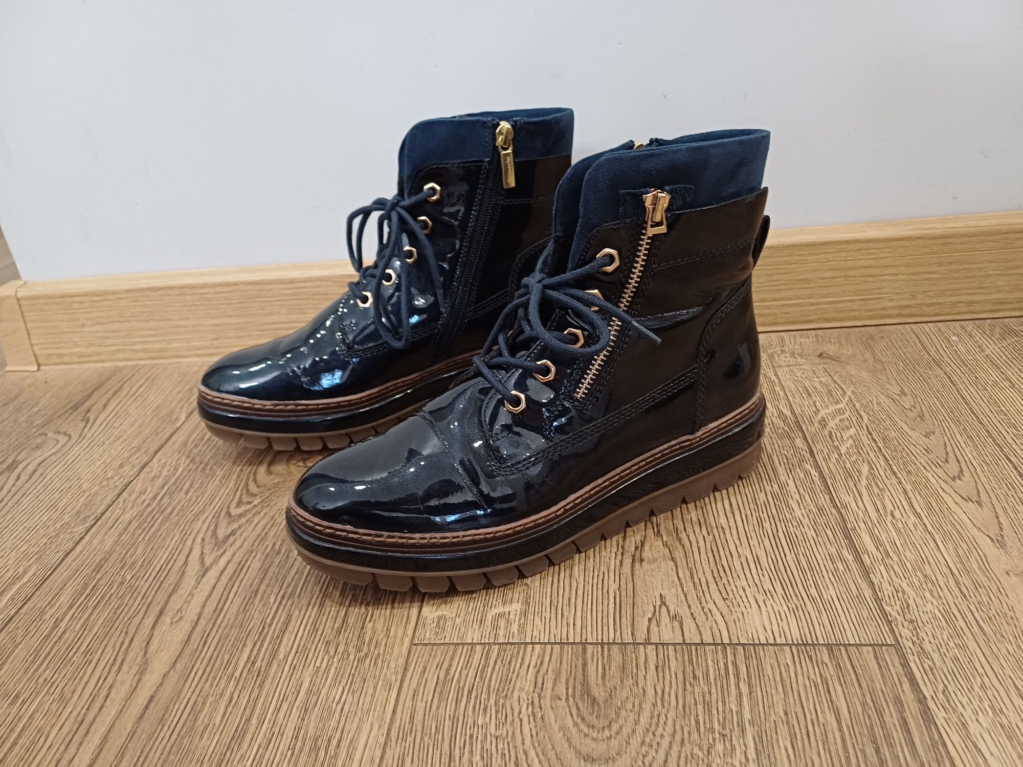 Buty Tamaris botki zimowe rozmiar 39 damskie kozaki trapery