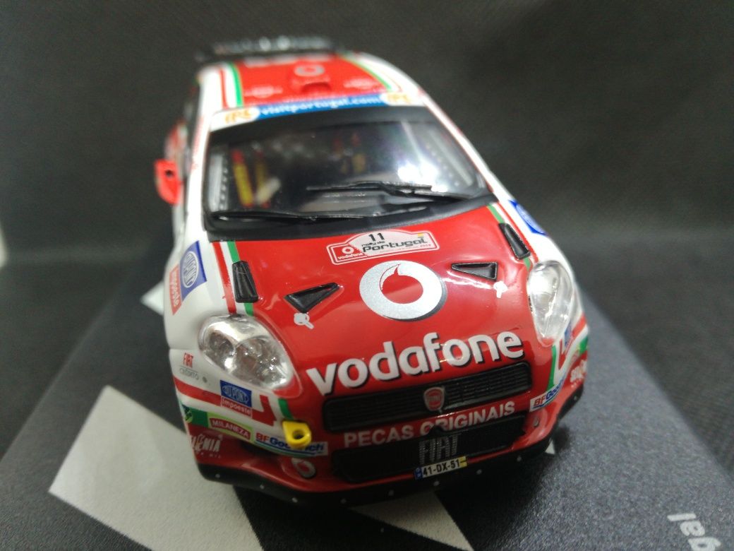 Miniaturas Fiat Punto 1/43 J P Fontes 2002/2008