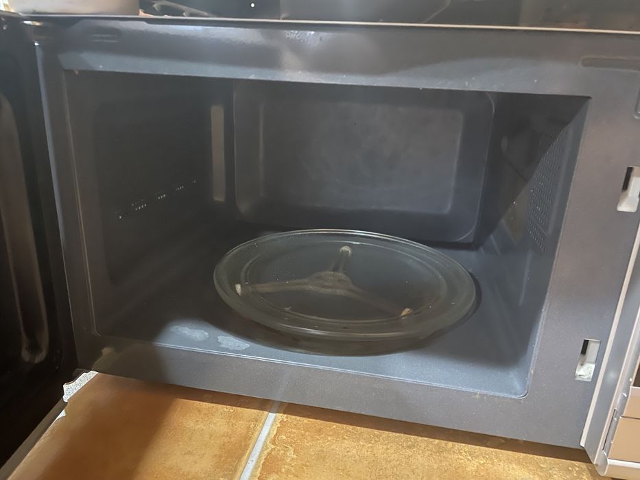 Microondas Fagor avariado