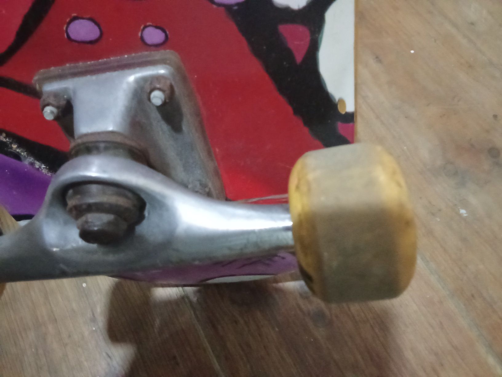 Skate de pista razoavelmente bom