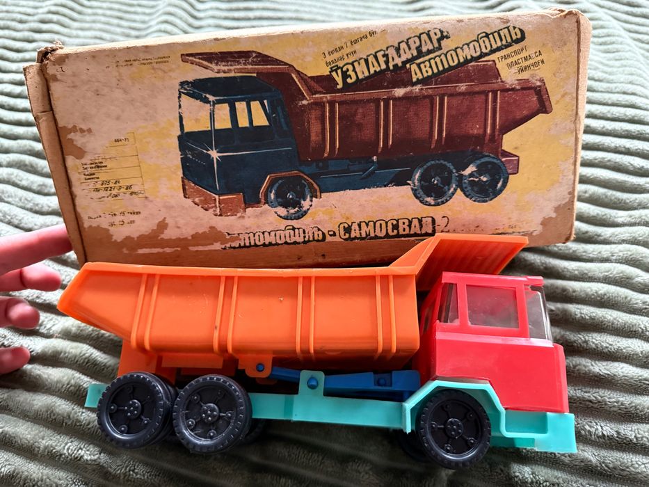 Коллекционные модели машин, идея подарка