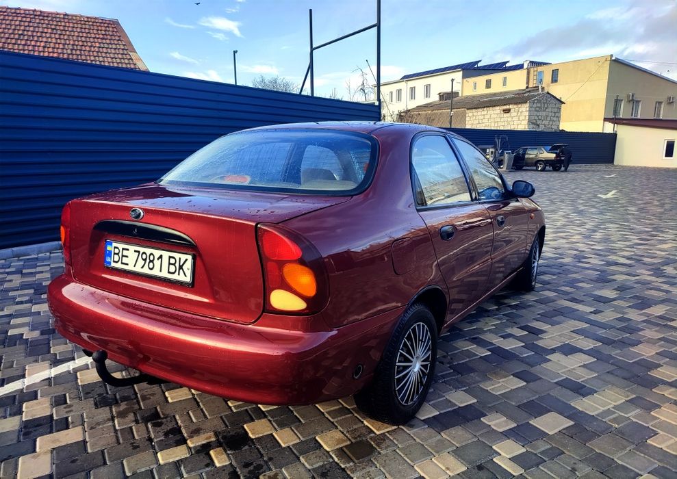 Продам Ланос SE комплектации.