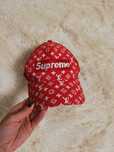 czapka supreme czerwona czapka z daszkiem supreme LV