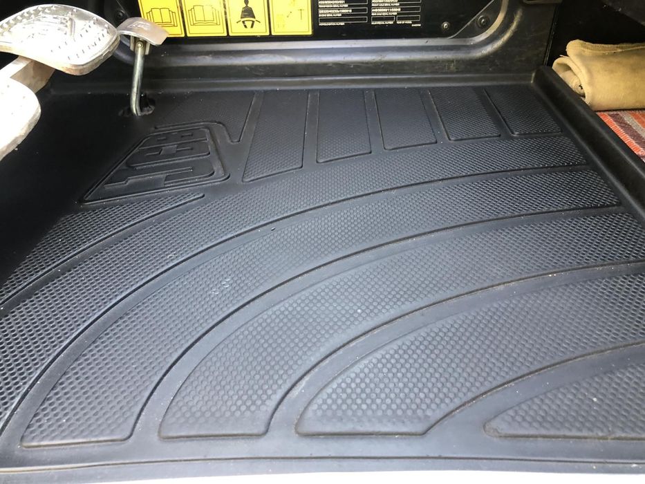 Навантажувач телескопічний JCB