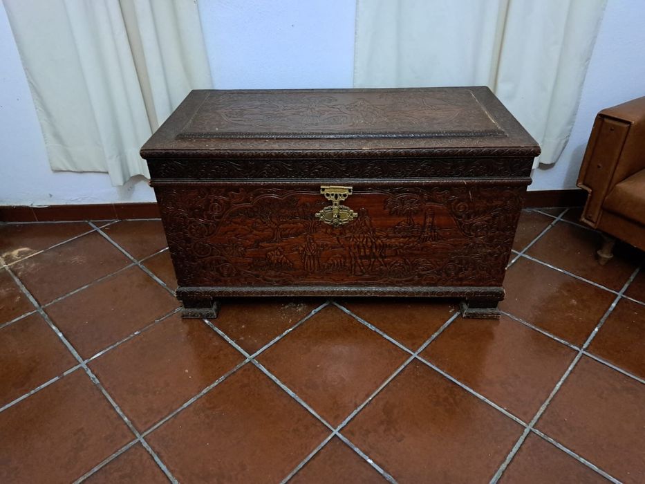 Arca em madeira