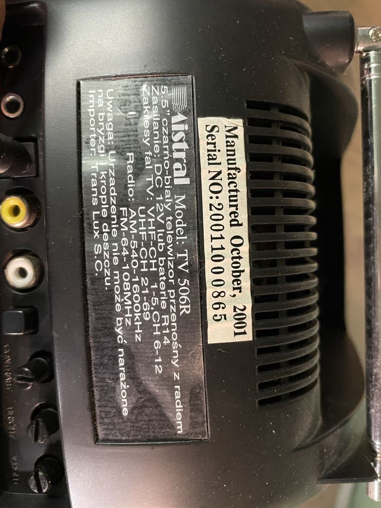 Malutki telewizorek Mistral Retro TV506R
