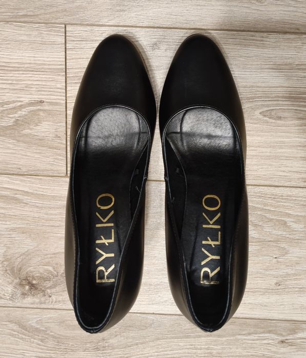 Ryłko czółenka szpilki czarne rozm. 38,5 ANETT | D8200_T