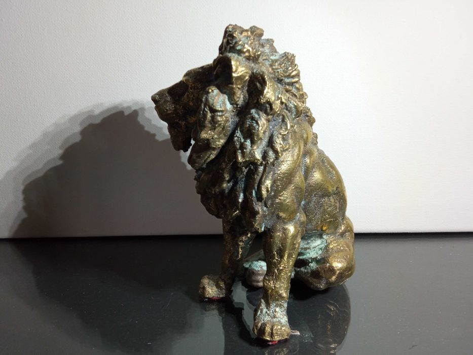 Estatueta em Metal