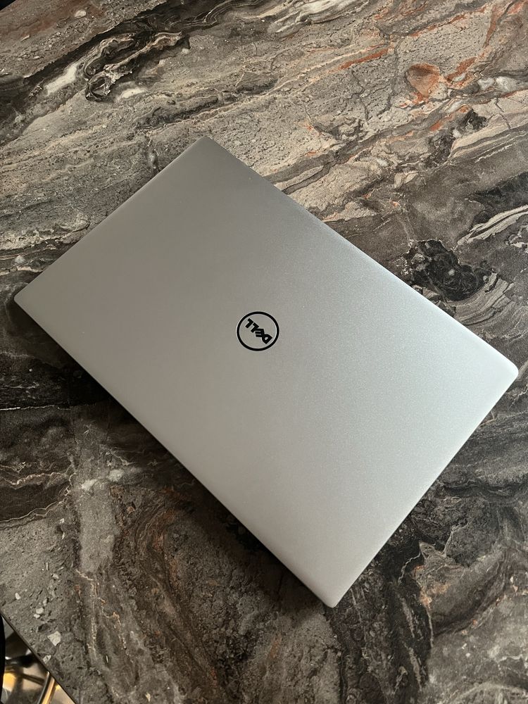 Dell XPS 13 P54G intel i5 / 4GB / 120 GB