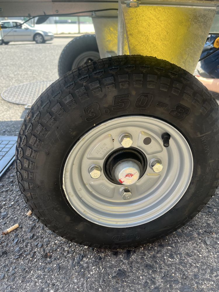 Reboque TRIGANO 300 kg – Novo, nunca usado (Norauto)