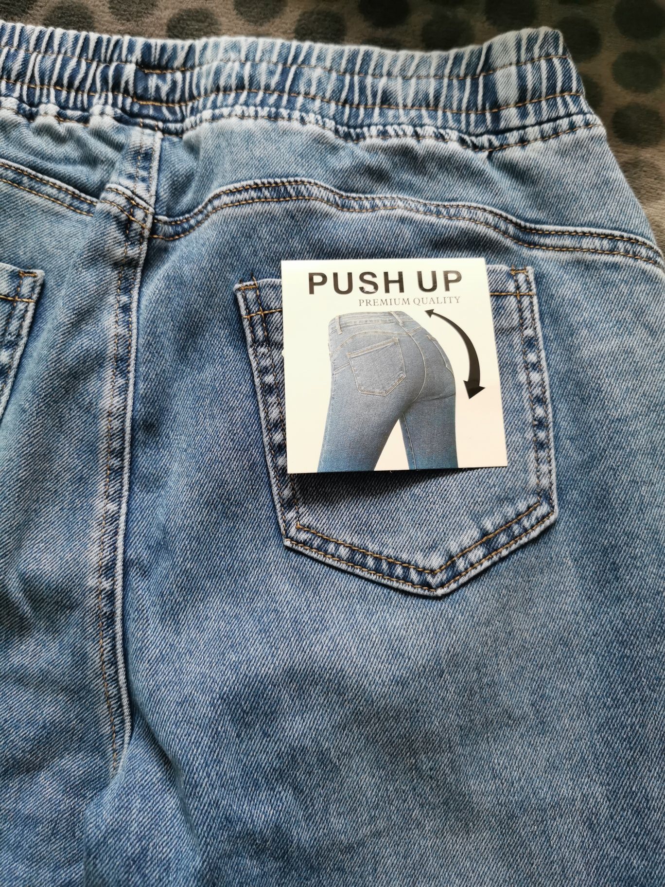 Nowe Jeans push up Moon Girl r. XL