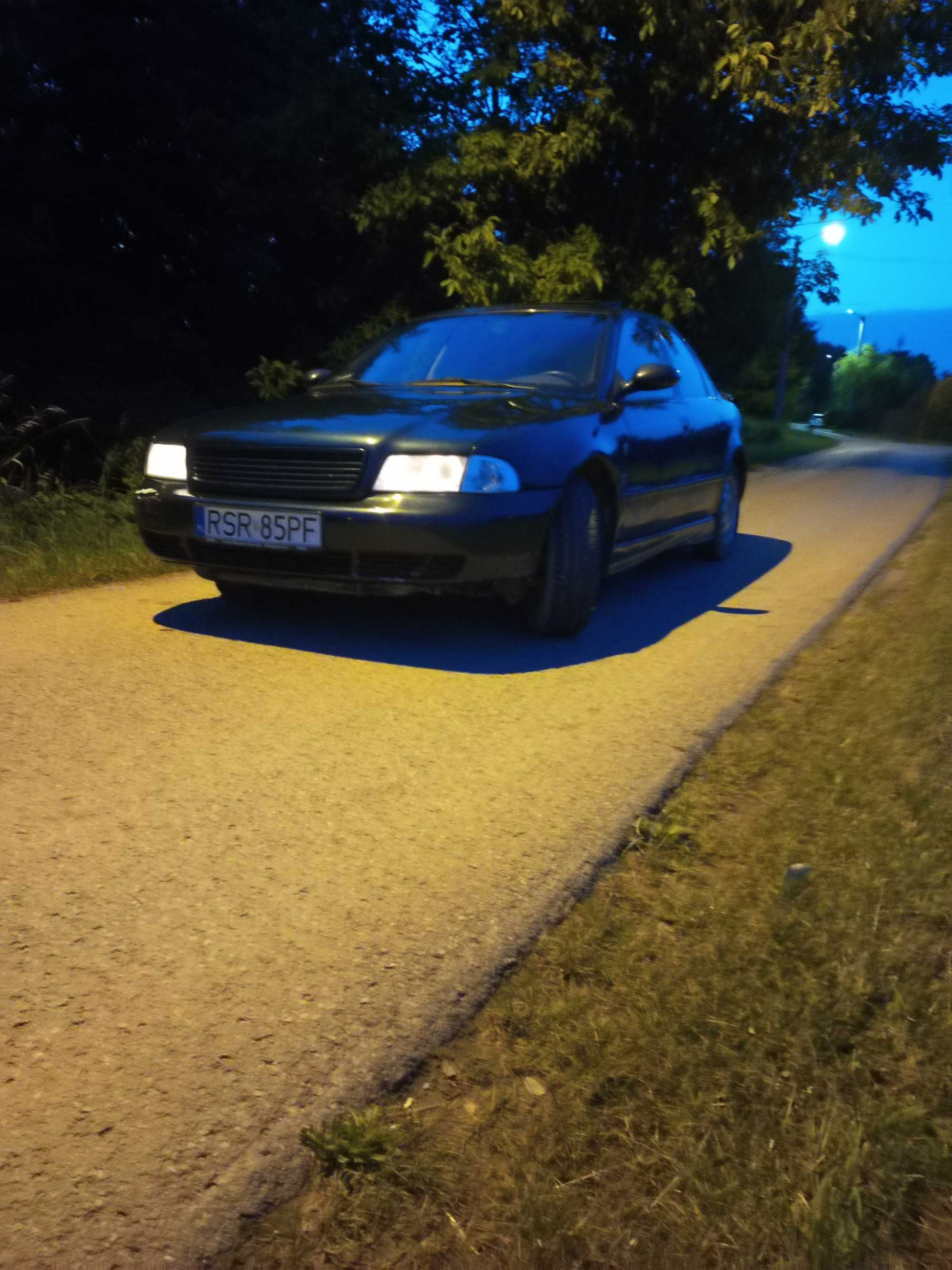 Sprzedam Audi A4 w nadwoziu B5.
