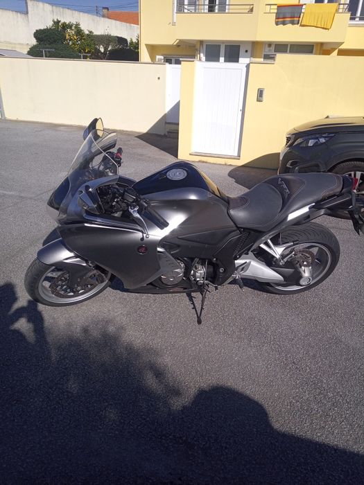 Vendo Honda vfr 1200f