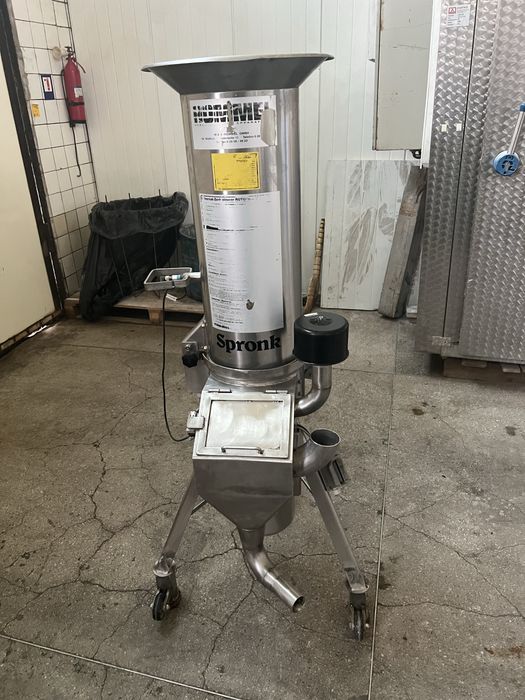 Машина для виготовлення комбікормів