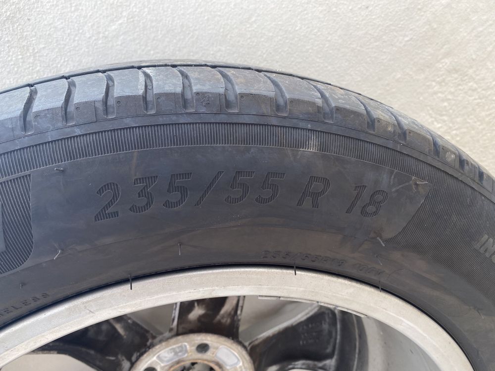 Pneus Michelin primacy 235 55 R18